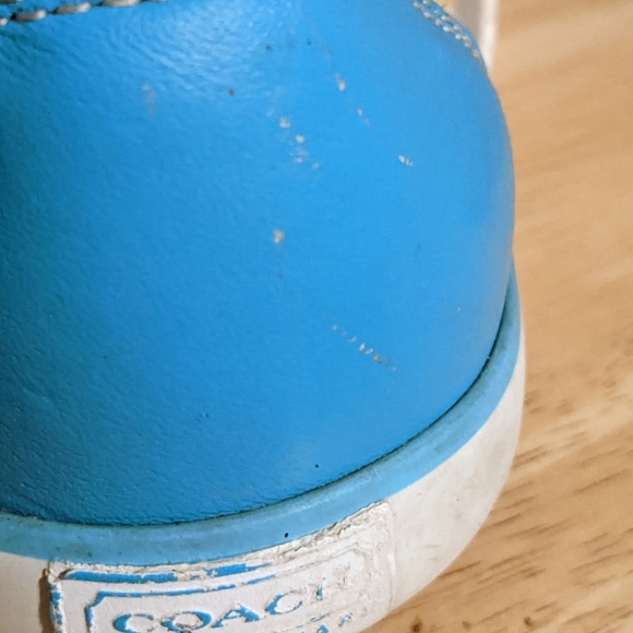 Coach Shoes sneakers. 8 1/2 Classic - Picture 3 of 9